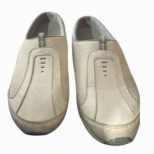 Mules Sintetico Ladies size 9.5 white slipon